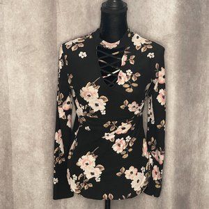 Floral long sleeve shirt/top/blouse Low Cut~ size LG (11-13)~ flattering fit